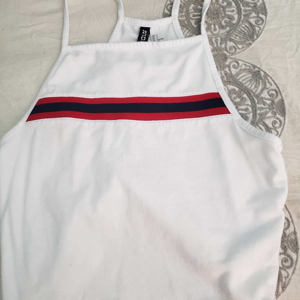 H&M Cropped Halter top!